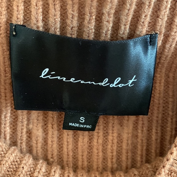 Line & Dot Mock Neck Sweater - Picture 5 of 6